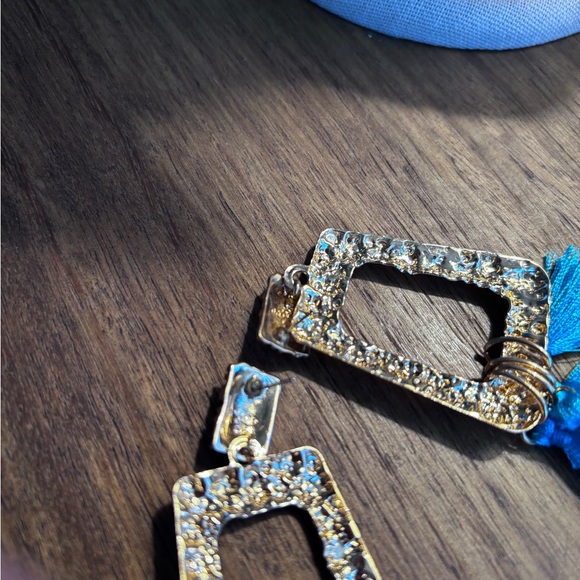 Lilly Pulitzer Hottie Dottie Earrings In Bermuda Blue - Picture 4 of 4